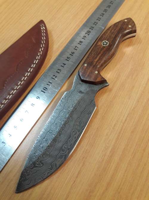 Handmade DAMASCUS Steel Knife, Wooden handle Scales. BRAND NEW DESIGN !!!!