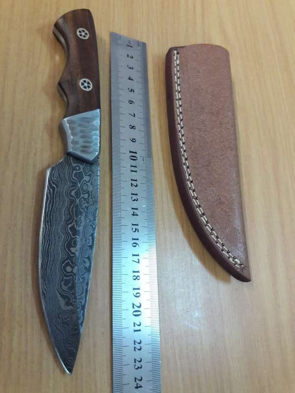 Handmade DAMASCUS Steel Knife, Wooden handle Scales with a stainless steel bolster. NEW DESIGN !!!!