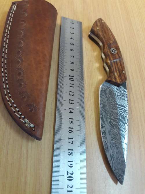 Handmade DAMASCUS Steel Knife, Wooden handle Scales. NEW DESIGN !!!!!!!