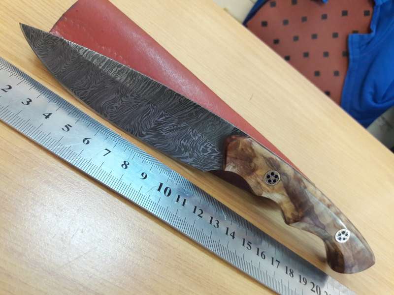 Handmade DAMASCUS Steel Knife, Wooden handle Scales. NEW DESIGN !!!!!!!
