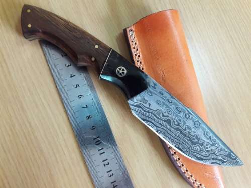 Handmade DAMASCUS Steel Knife, Bull Horn and Wooden handle. BRAND NEW DESIGN !
