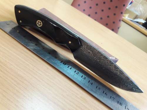 Handmade DAMASCUS Steel Knife, Bull horn handle scales. NEW DESIGN !!!!!!!!!