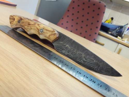 Handmade DAMASCUS Steel Knife, Wooden handle Scales. NEW DESIGN !!!!!!!