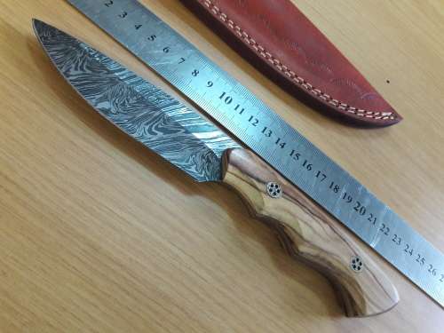 Handmade DAMASCUS Steel Knife, Wooden handle Scales. NEW DESIGN !!!!!!!