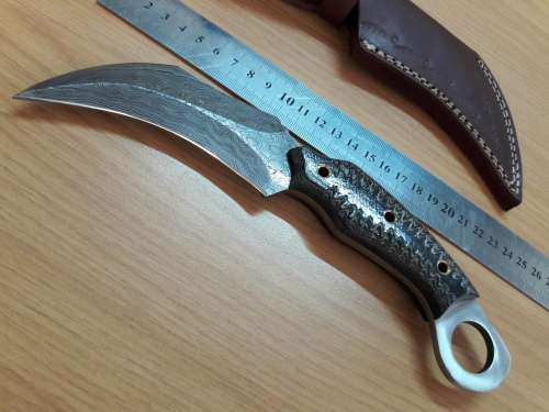 Handmade DAMASCUS Steel KARAMBIT, please see all the pictures, nice one.