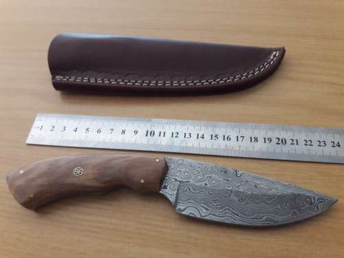 Handmade DAMASCUS Steel Hunting Knife, Wooden handle Scales. NEW DESIGN !!!!!!!