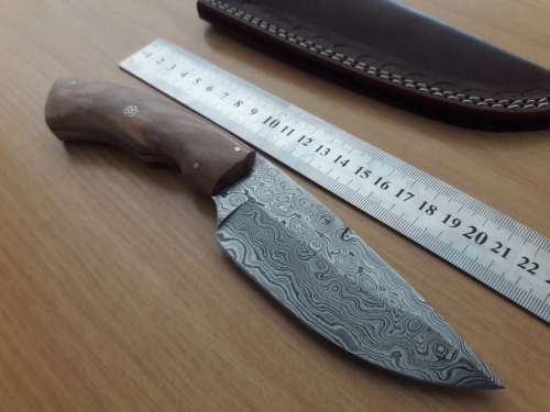 Handmade DAMASCUS Steel Hunting Knife, Wooden handle Scales. NEW DESIGN !!!!!!!