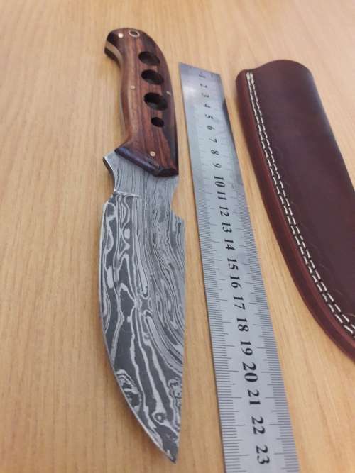 Handmade DAMASCUS Steel Hunting Knife, Wooden handle Scales. NEW DESIGN !!!!!!!