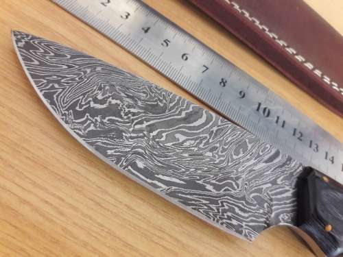 Handmade DAMASCUS Steel Hunting Knife, Wooden handle Scales. NEW DESIGN !!!!!!!