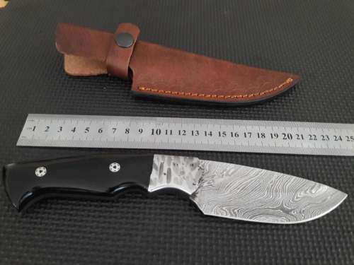 Handmade DAMASCUS Steel Hunting Knife, Bull horn handle scales. NEW DESIGN !!!!!