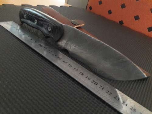 Handmade DAMASCUS Steel Hunting Knife with Wooden handle scales. NEW DESIGN !!!!!