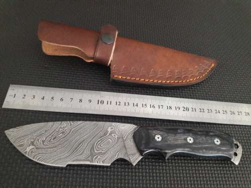 Handmade DAMASCUS Steel Hunting Knife with Wooden handle scales. NEW DESIGN !!!!!