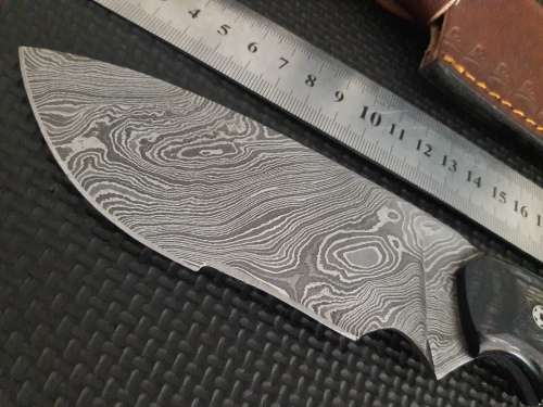 Handmade DAMASCUS Steel Hunting Knife with Wooden handle scales. NEW DESIGN !!!!!
