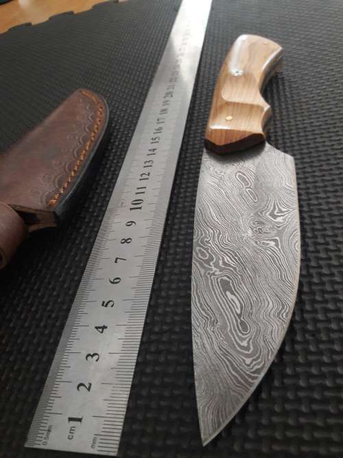 Handmade DAMASCUS Steel Hunting Knife with Wooden handle scales. NEW DESIGN !!!!!