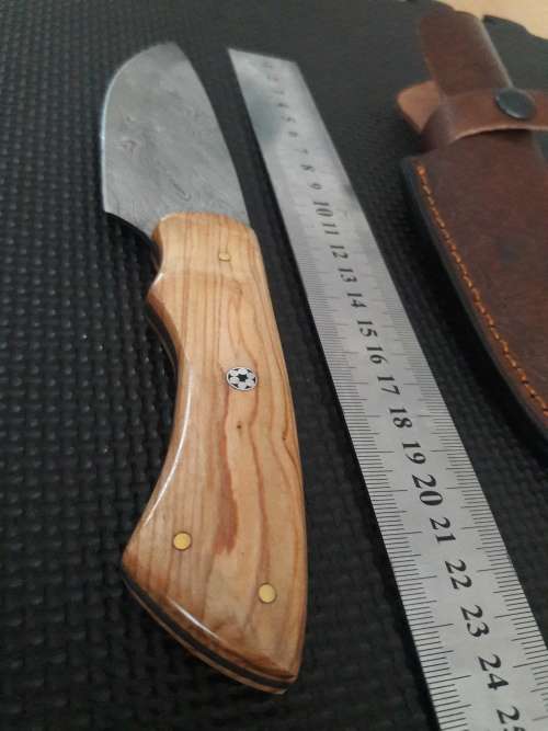 Handmade DAMASCUS Steel Hunting Knife with Wooden handle scales. NEW DESIGN !!!!!