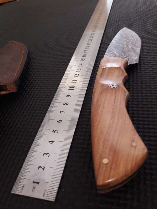 Handmade DAMASCUS Steel Hunting Knife with Wooden handle scales. NEW DESIGN !!!!!
