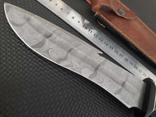Handmade DAMASCUS Steel Hunting Knife with Wooden handle scales. NEW DESIGN !!!!!