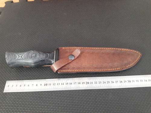 Handmade DAMASCUS Steel Hunting Knife with Wooden handle scales. NEW DESIGN !!!!!
