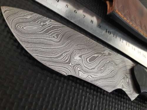 Handmade DAMASCUS Steel Hunting Knife with Wooden handle scales. NEW DESIGN !!!!!