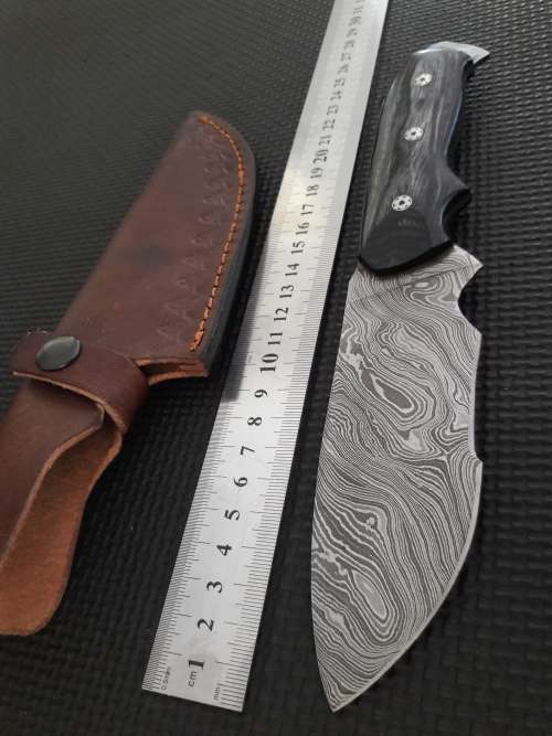 Handmade DAMASCUS Steel Hunting Knife with Wooden handle scales. NEW DESIGN !!!!!