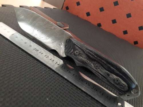 Handmade DAMASCUS Steel Hunting Knife with Wooden handle scales. NEW DESIGN !!!!!