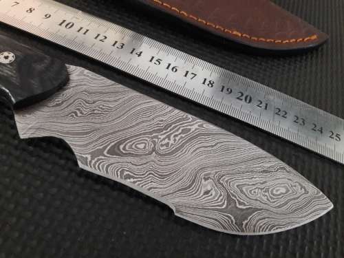 Handmade DAMASCUS Steel Hunting Knife with Wooden handle scales. NEW DESIGN !!!!!