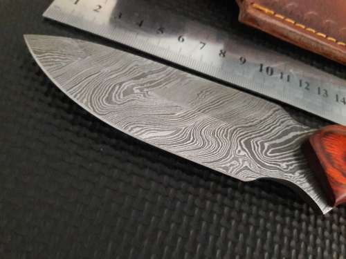 Handmade DAMASCUS Steel Hunting Knife with Wooden handle scales. NEW DESIGN !!!!!