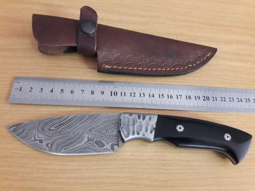 Handmade DAMASCUS Steel Hunting Knife,   BULL HORN handle scales and Steel bolster, NEW DESIGN !!!!!