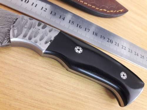 Handmade DAMASCUS Steel Hunting Knife,   BULL HORN handle scales and Steel bolster, NEW DESIGN !!!!!