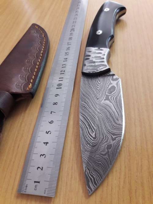 Handmade DAMASCUS Steel Hunting Knife,   BULL HORN handle scales and Steel bolster, NEW DESIGN !!!!!