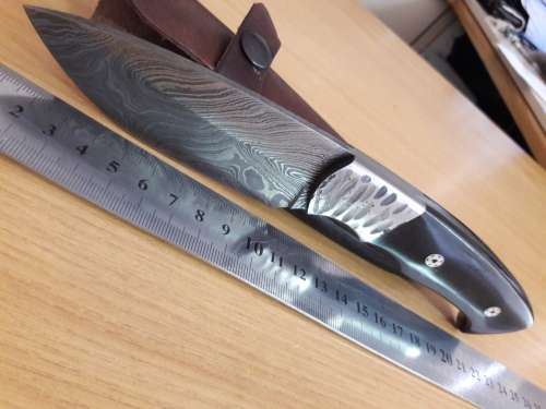 Handmade DAMASCUS Steel Hunting Knife,   BULL HORN handle scales and Steel bolster, NEW DESIGN !!!!!