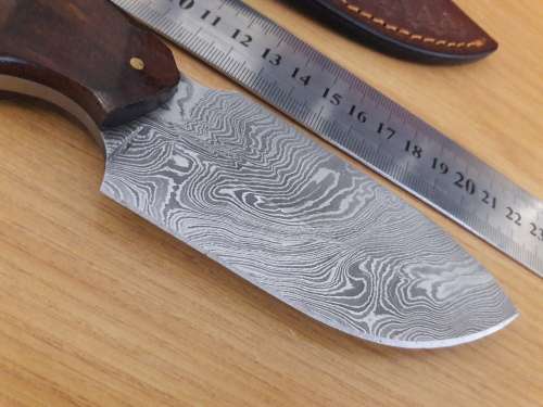Handmade DAMASCUS Steel Hunting Knife with Wooden handle scales. NEW DESIGN !!!!!