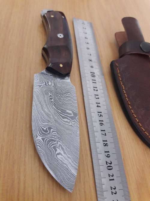 Handmade DAMASCUS Steel Hunting Knife with Wooden handle scales. NEW DESIGN !!!!!
