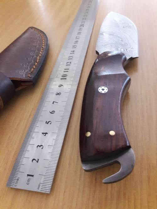 Handmade DAMASCUS Steel Hunting Knife with Wooden handle scales. NEW DESIGN !!!!!