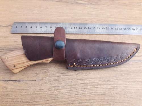 Handmade DAMASCUS Steel Hunting Knife with Wooden handle scales. NEW DESIGN !!!!!