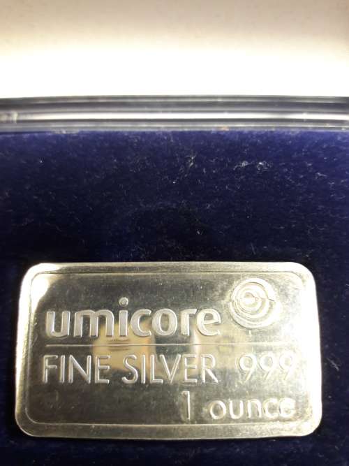 1 OZ PURE SILVER BAR, prices are going through the roof, buy now. (COMBINE PARCELS, save on shipping