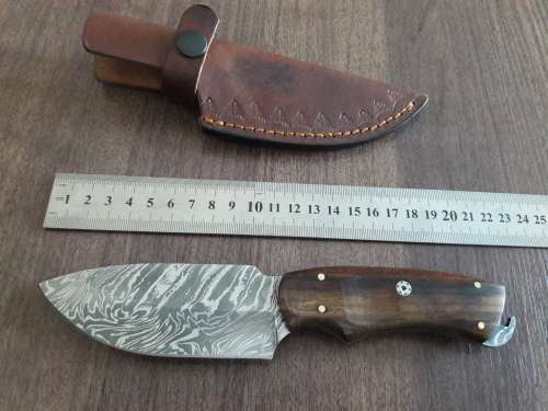 Handmade DAMASCUS Steel Hunting Knife with Wooden handle scales. NEW DESIGN !!!!!