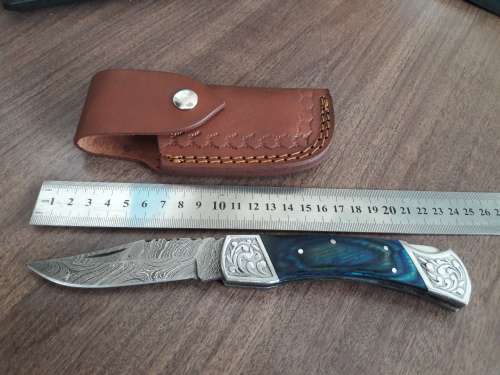 Handmade Damascus steel folding knife with Wooden handle scales. BIG SIZE.