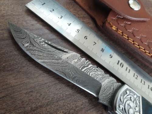 Handmade Damascus steel folding knife with Wooden handle scales. BIG SIZE.