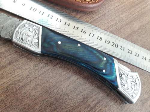Handmade Damascus steel folding knife with Wooden handle scales. BIG SIZE.