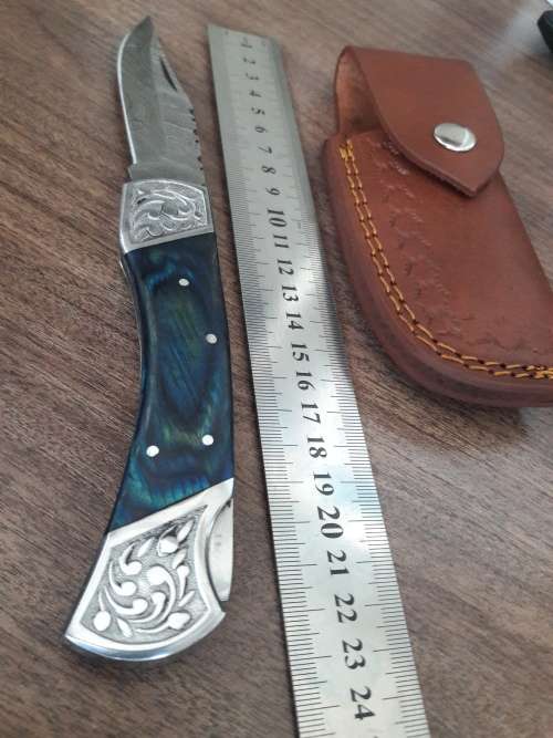 Handmade Damascus steel folding knife with Wooden handle scales. BIG SIZE.