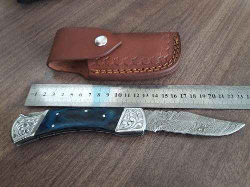 Handmade Damascus steel folding knife with Wooden handle scales. BIG SIZE.