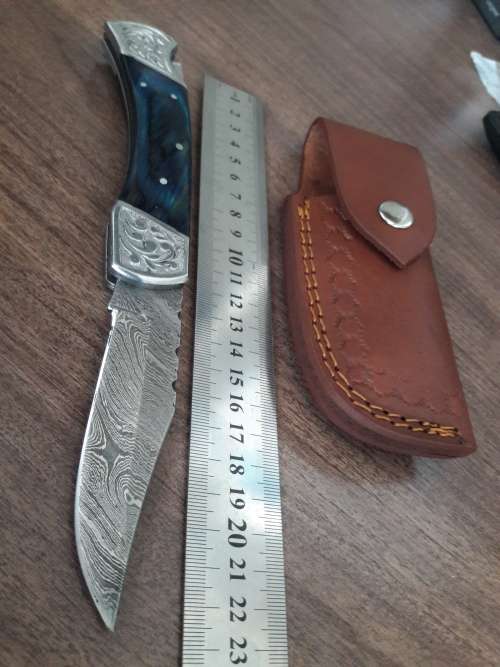 Handmade Damascus steel folding knife with Wooden handle scales. BIG SIZE.