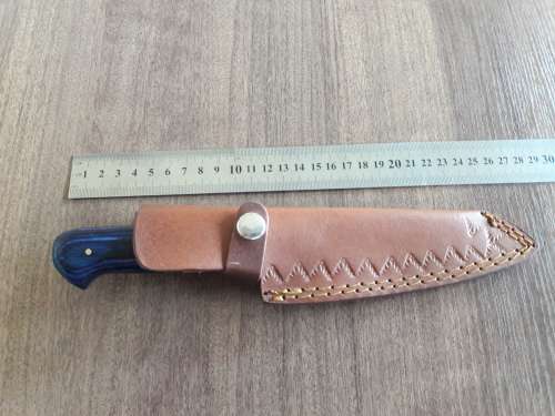 Handmade DAMASCUS Steel Hunting Knife with Wooden handle scales. FULL TANG !!!!!