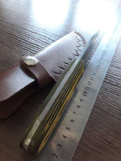 Handmade DAMASCUS Steel Hunting Knife with Wooden handle scales. FULL TANG !!!!!