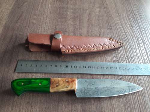 Handmade DAMASCUS Steel Hunting Knife with Wooden handle scales.FULL TANG !!!!!!
