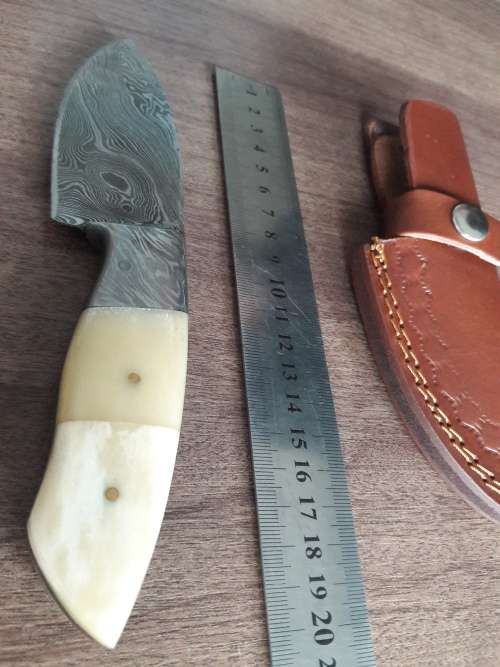 Handmade DAMASCUS Steel Hunting Knife, FULL TANG, Camel Bone handle w Damascus steel bolster
