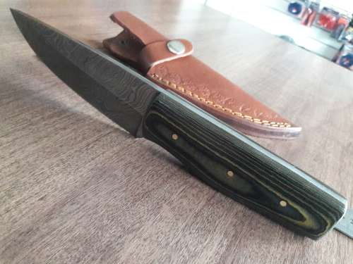 Handmade DAMASCUS Steel Hunting Knife, FULL TANG, with MICARTA handle scales.