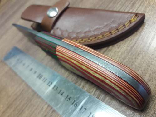 Handmade DAMASCUS Steel Hunting Knife with Wooden handle scales.FULL TANG !!!!!!