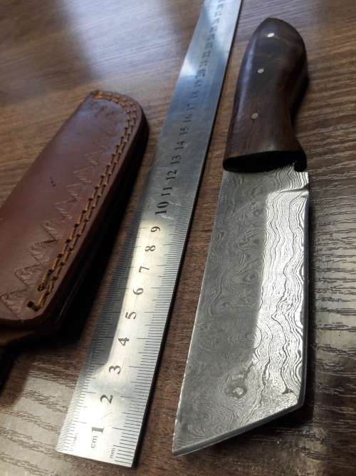 Handmade DAMASCUS Steel Hunting Knife with Wooden handle scales.FULL TANG !!!!!!